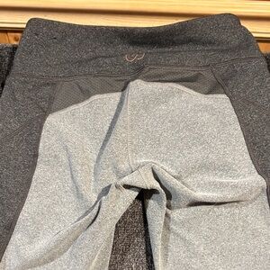 CALIA by Carrie Underwood Gray Leggings with mesh approx 25 in inseam